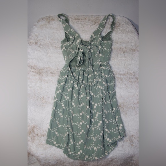 Cottagecore Sage Green Floral Mini Dress Size M - Picture 2 of 3